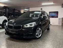 Black sapphire metallic Gebraucht 2019 BMW 220 Gran Tourer M Sport Van / Kleinbus | 20.495 € (Guter Preis)
