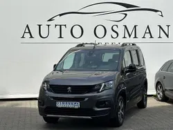 Schwarz Gebraucht 2023 Peugeot Rifter GT Van / Kleinbus | 18.500 € (Fairer Preis)