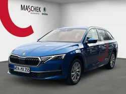 Race blau Gebraucht 2024 Skoda Octavia Selection Kombi | 31.850 € (Superpreis)