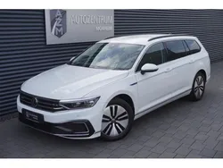(pure white) Gebraucht 2021 VW Passat GTE Kombi | 27.358 € (Etwas zu teuer)