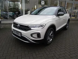 Andere farbe Neu 2024 VW T-Roc Life SUV | 34.850 € (Fairer Preis)