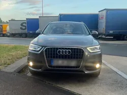 Grau Gebraucht 2012 Audi Q3 SUV | 8.000 € (Superpreis)