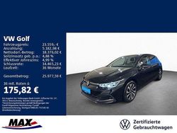 Deep black perleffekt (metallic) Gebraucht 2022 VW Golf Limousine | 23.559 € (Fairer Preis)