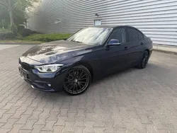 Blau Gebraucht 2015 BMW 318 Advantage Limousine | 11.900 € (Fairer Preis)