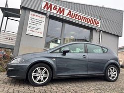 Grau Gebraucht 2010 Seat Leon Reference Limousine | 2.990 € (Guter Preis)