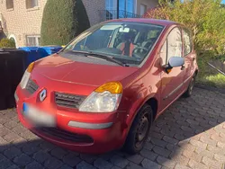 Rot Gebraucht 2005 Renault Modus Van / Kleinbus | 999 € (Etwas zu teuer)