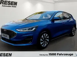 Blau Neu 2025 Ford Focus Titanium Limousine | 29.990 € (Fairer Preis)