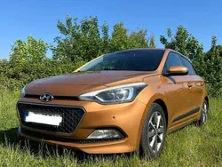 Orange Gebraucht 2015 Hyundai i20 Style Kleinwagen | 6.200 € (Fairer Preis)