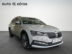 Grau Gebraucht 2022 Skoda Superb Scout 4x4 Kombi | 32.490 € (Fairer Preis)