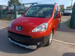 Gebraucht 2011 Peugeot Partner Tepee Family Van / Kleinbus | 5.999 € (Fairer Preis)