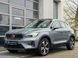 Grau Gebraucht 2022 Volvo XC40 Ultimate SUV | 31.890 € (Guter Preis)