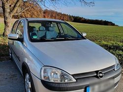 Silber Gebraucht 2002 Opel Corsa Comfort Limousine | 1.950 € (Teuer)