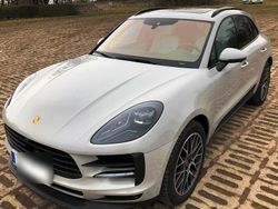 Grau Gebraucht 2019 Porsche Macan SUV | 51.000 €