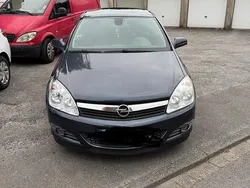 Blau Gebraucht 2009 Opel Astra GTC Kleinwagen | 2.250 € (Superpreis)