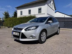 Silber Gebraucht 2014 Ford Focus Titanium Kombi | 4.499 € (Guter Preis)