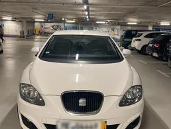 Weiß Gebraucht 2011 Seat Leon Kleinwagen | 2.900 € (Guter Preis)