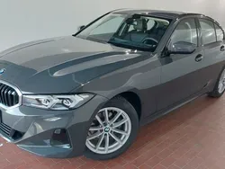 Grau Gebraucht 2023 BMW 318 Performance Limousine | 32.990 € (Fairer Preis)