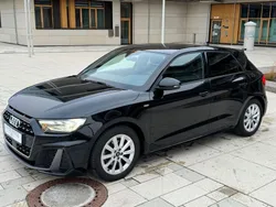 Schwarz Gebraucht 2021 Audi A1 Sportback S-Line Kleinwagen | 20.900 € (Fairer Preis)