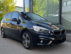 Black sapphire metallic Gebraucht 2016 BMW 220 Gran Tourer Sport Line Van / Kleinbus | 12.990 € (Fairer Preis)