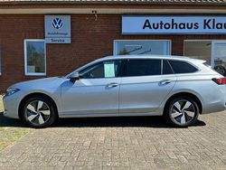 Andere farbe Gebraucht 2024 VW Passat IQ Drive Kombi | 31.950 € (Guter Preis)