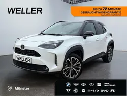 Schwarz Gebraucht 2025 Toyota Yaris Cross Plus SUV | 32.990 € (Teuer)