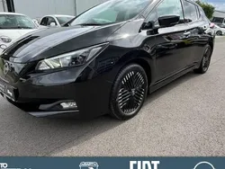 Black (m) Gebraucht 2023 Nissan Leaf N-Connecta Kleinwagen | 19.490 € (Etwas zu teuer)
