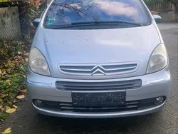 Grau Gebraucht 2009 Citroën Xsara Picasso Van / Kleinbus | 990 € (Guter Preis)