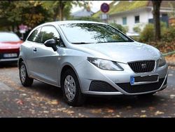 Silber Gebraucht 2011 Seat Ibiza Kleinwagen | 2.350 €
