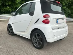Weiß Gebraucht 2012 Smart ForTwo Cabrio Passion Cabrio | 3.999 €