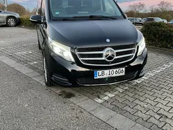 Schwarz Gebraucht 2016 Mercedes V250 Avantgarde Van / Kleinbus | 41.990 € (Fairer Preis)