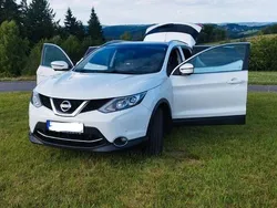 Weiß Gebraucht 2016 Nissan Qashqai Tekna SUV | 13.500 € (Fairer Preis)