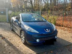 Blau Gebraucht 2008 Peugeot 207 CC Cabrio | 1.150 € (Etwas zu teuer)