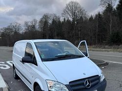 Weiß Gebraucht 2013 Mercedes Vito Limousine | 7.500 €