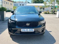 Onyx black metallic Gebraucht 2024 Volvo XC40 Ultra SUV | 42.300 € (Fairer Preis)