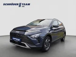 Grau Gebraucht 2023 Hyundai Bayon Trend SUV | 16.490 €