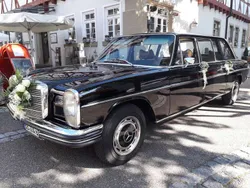 Schwarz Gebraucht 1968 Mercedes 230 Limousine | 29.900 €