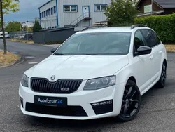 Weiß Gebraucht 2016 Skoda Octavia RS Kombi | 15.799 € (Guter Preis)