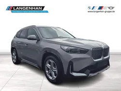 Grau Neu 2025 BMW iX1 xLine SUV | 44.998 € (Guter Preis)