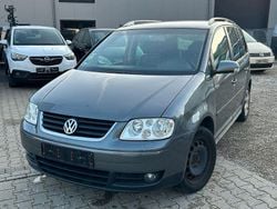 Grau Gebraucht 2005 VW Touran Highline Van / Kleinbus | 800 € (Superpreis)