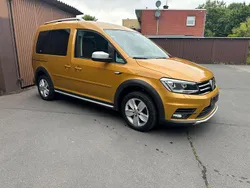 Gelb Gebraucht 2018 VW Caddy Van / Kleinbus | 12.390 € (Guter Preis)