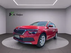 Rot Gebraucht 2020 Skoda Kamiq Style SUV | 22.990 € (Fairer Preis)