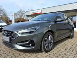 Grau Gebraucht 2023 Hyundai i30 Kombi | 16.990 € (Guter Preis)