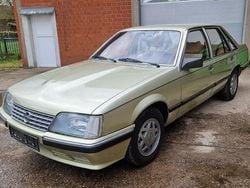 Grün Gebraucht 1985 Opel Senator Limousine | 6.900 €