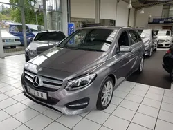 Grau grau Gebraucht 2015 Mercedes B200 Urban Van / Kleinbus | 19.500 € (Teuer)