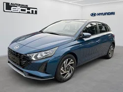 Blau Neu 2025 Hyundai i20 Comfort Limousine | 25.590 € (Etwas zu teuer)