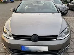 Grau Gebraucht 2015 VW Golf VII Trendline Limousine | 8.900 € (Fairer Preis)
