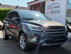 Grau Gebraucht 2018 Ford Kuga Titanium SUV | 14.499 € (Guter Preis)