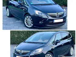 Schwarz Gebraucht 2012 Opel Zafira Tourer Van / Kleinbus | 8.490 €