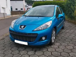 Blau Gebraucht 2012 Peugeot 207 Forever Kleinwagen | 2.900 € (Fairer Preis)