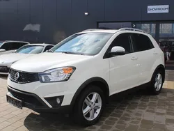 Weiß Gebraucht 2015 Ssangyong Korando SUV | 10.900 € (Teuer)